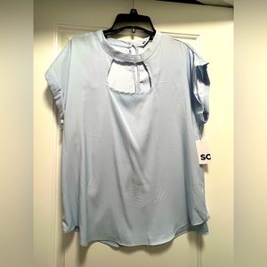 SO Short Sleeve Cutout Top